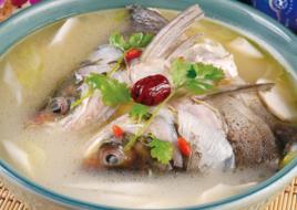 山藥魚頭湯 山藥魚頭湯