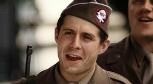 兄弟連[英美2001年大衛&middot;弗蘭科爾執導戰爭劇]