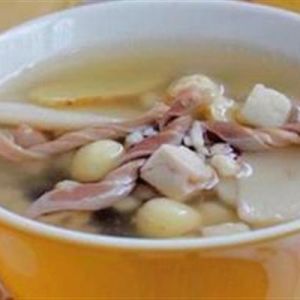 黨參茯苓雞 黨參茯苓雞