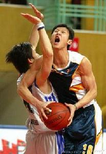 周軍華[中國籃球運動員]