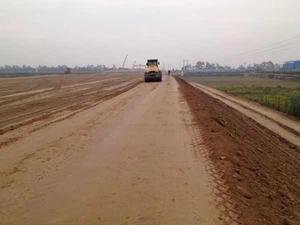 頂修路基 頂修路基