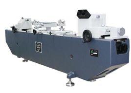 萬能測長儀 萬能測長儀