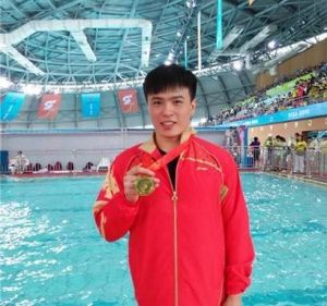高楠奪得金牌