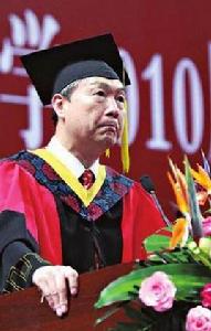 根叔畢業演講 根叔畢業演講