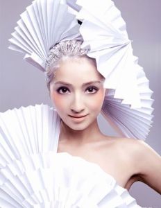 麥迪娜&middot;買買提