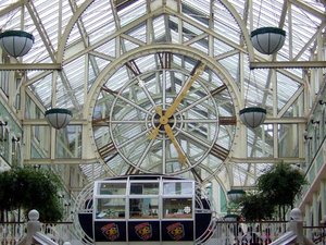 商場找水晶 商場找水晶