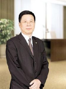 王濱[中國人壽保險（集團）公司董事長、黨委書記]