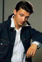 丹尼爾·斯特拉霍夫