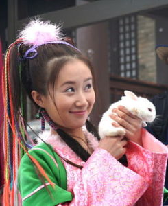 桐瑤[魔幻喜劇《幻想殷商》女主角]