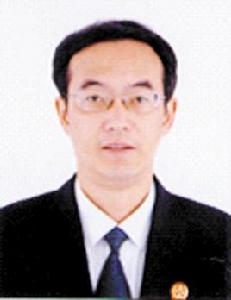 姚磊[昆明市中級人民法院審判委員會專職委員]