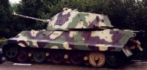 一輛現位於比利時的虎王坦克