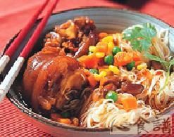 花生豬腳面線 花生豬腳面線