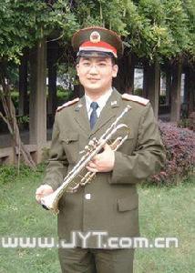 侯冰[解放軍軍樂團演奏員]