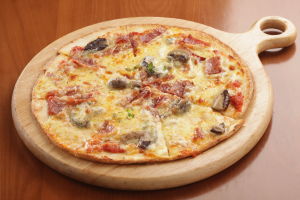 蘑菇培根批薩 蘑菇培根批薩