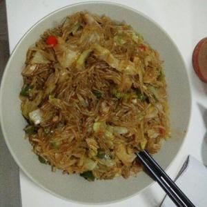 圓白菜炒粉條 圓白菜炒粉條