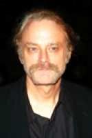 布拉德·道里夫飾演Billy Bibbit