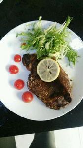 迷迭香紅酒牛排 迷迭香紅酒牛排