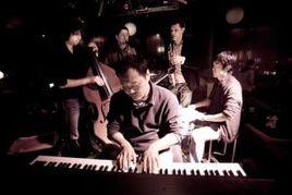 十二月樂隊 十二月樂隊