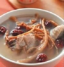 紫河紅棗燉雞湯 紫河紅棗燉雞湯