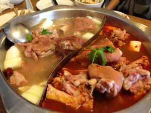 金銀腿蹄火鍋 金銀腿蹄火鍋