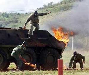 2004年12月13日 2004年12月13日