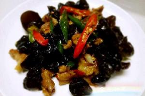 辣椒木耳炒肉 辣椒木耳炒肉