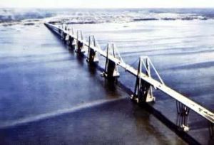 盧納巴里奧斯橋 盧納巴里奧斯橋