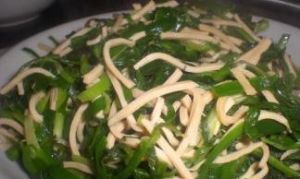 韭菜炒五香乾絲 韭菜炒五香乾絲