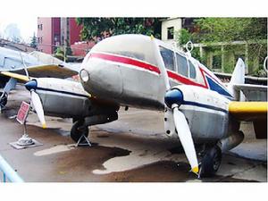 愛羅45輕型飛機歷史圖片