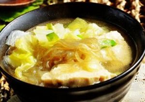 豆腐燉白菜冬粉 豆腐燉白菜冬粉