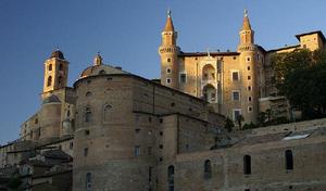 烏爾比諾歷史中心