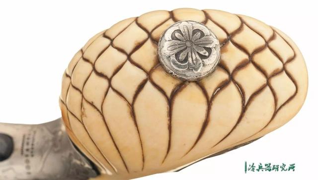 這才是真正的“暴力美學”!史密斯·蒂芙尼合作版精品手槍 這才是真正的“暴力美學”!史密斯·蒂芙尼合作版精品手槍