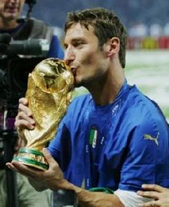 弗朗西斯科·科森扎 弗朗西斯科·科森扎