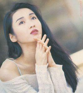 情深海更深 情深海更深