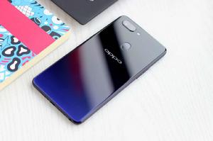 OPPO R15 OPPO R15