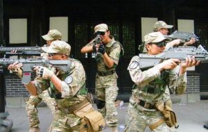 鐵血精英真人CS 鐵血精英真人CS