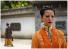 《國色天香》少華與溫儀（徐麒雯）飾