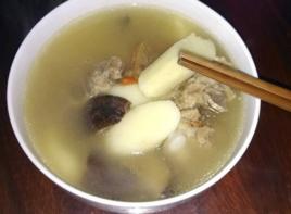 燉豬肉山藥 燉豬肉山藥