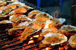 炭烤生蚝 炭烤生蚝