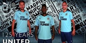 2017-18賽季客場球衣 