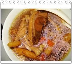 北芪黨參燉豬髓 北芪黨參燉豬髓