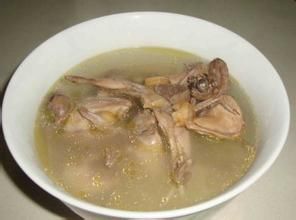 西洋參淮山紅棗燉乳鴿 西洋參淮山紅棗燉乳鴿