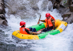 湖源溪漂流 湖源溪漂流