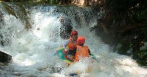 白雲峰漂流景區 白雲峰漂流景區