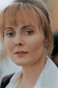 勞拉·伊內斯 勞拉·伊內斯