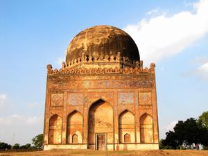 蘇丹國的陵墓建築