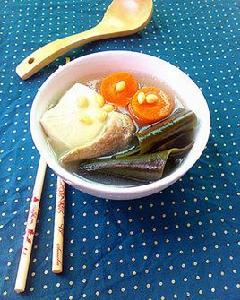 紅蘿蔔煲鯇魚尾 紅蘿蔔煲鯇魚尾