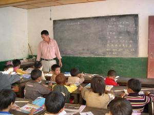 上火山自然村文化教育-課堂教學