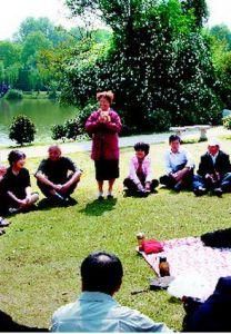 擊鼓傳花 擊鼓傳花