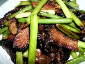 蒜薹炒臘肉 蒜薹炒臘肉